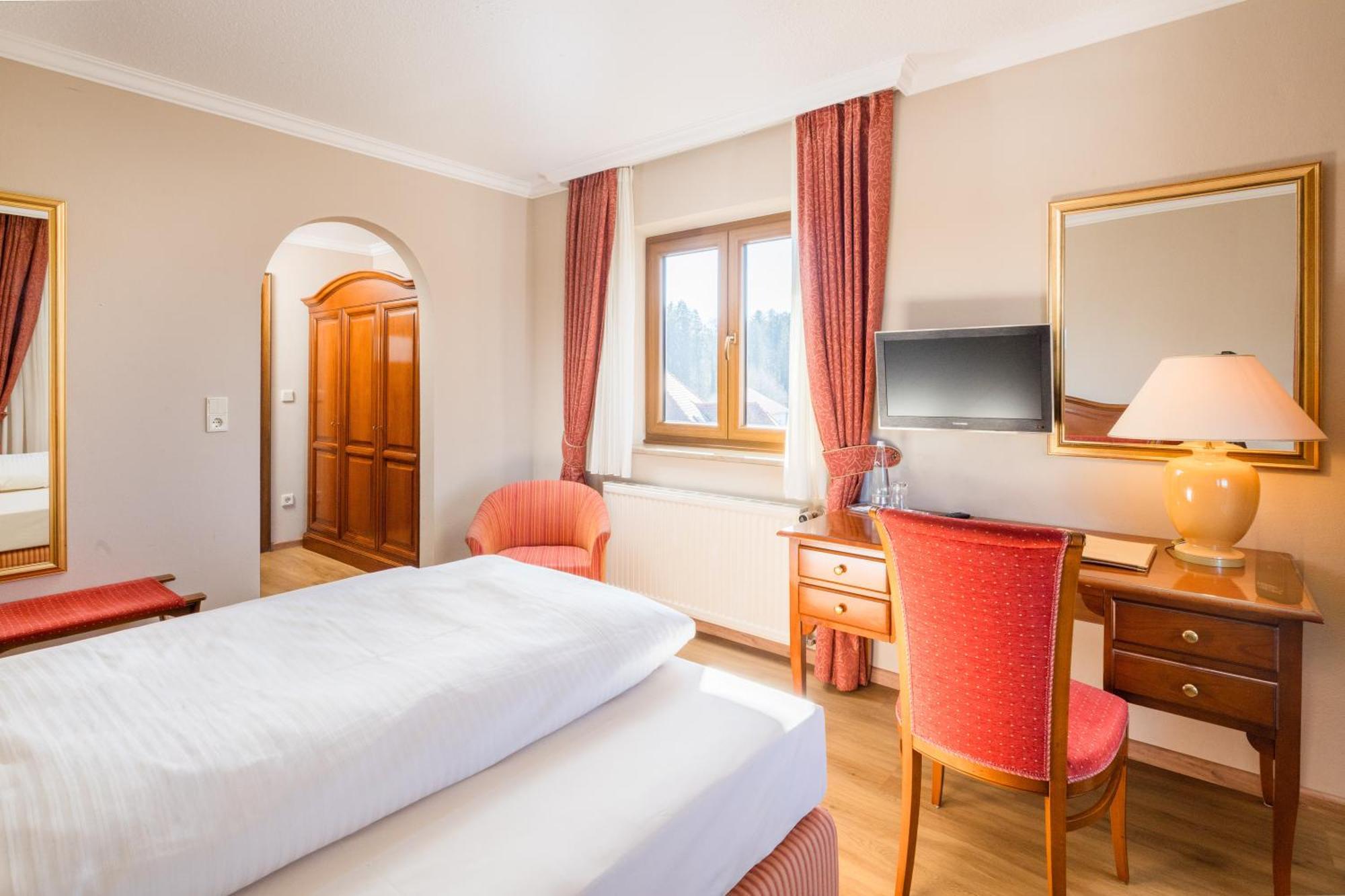 Hotel-Gasthof Huber Ebersberg Zewnętrze zdjęcie