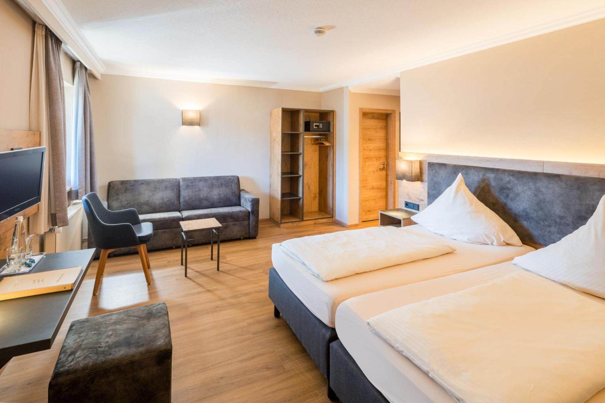 Hotel-Gasthof Huber Ebersberg Zewnętrze zdjęcie