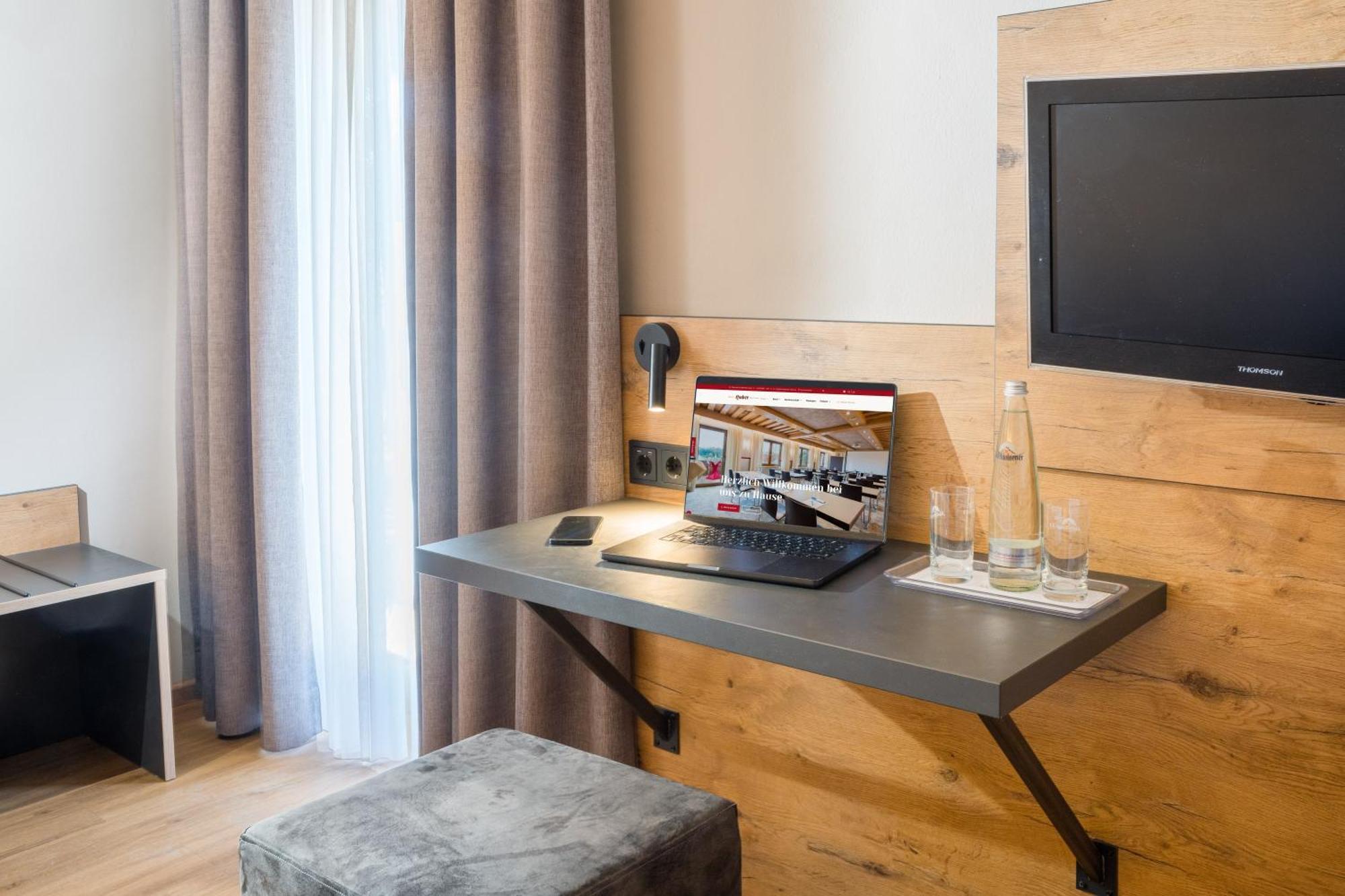 Hotel-Gasthof Huber Ebersberg Zewnętrze zdjęcie